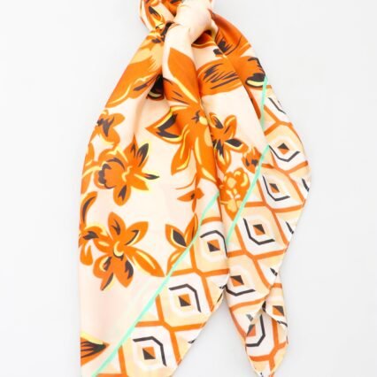 Foulard taupe fleur