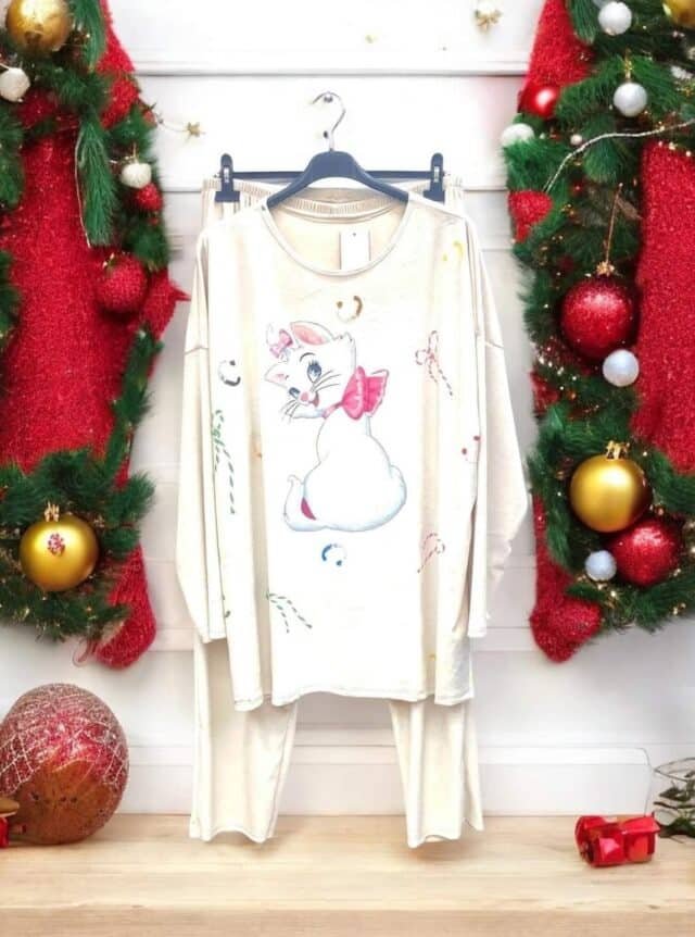 Pyjama velours chat Disney